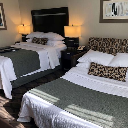 Best Western Plus Travel Hotel Toronto Airport Kültér fotó