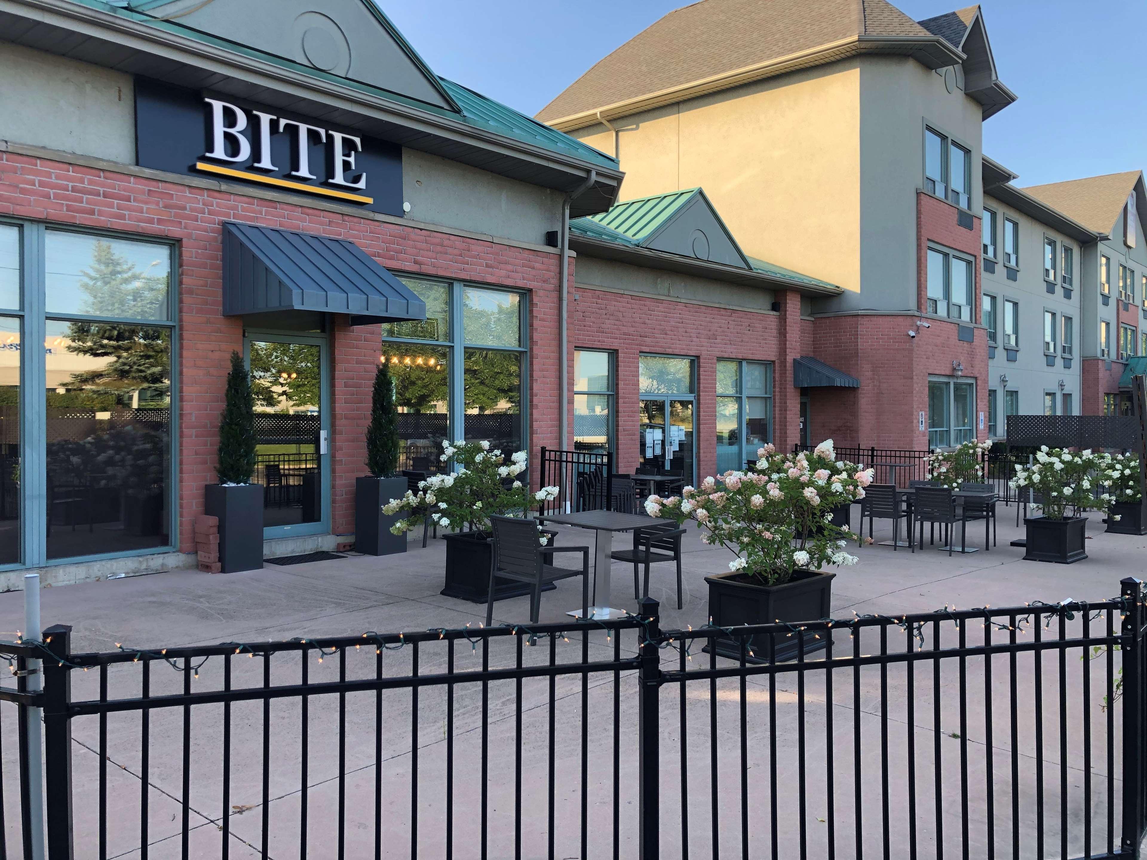 Best Western Plus Travel Hotel Toronto Airport Kültér fotó